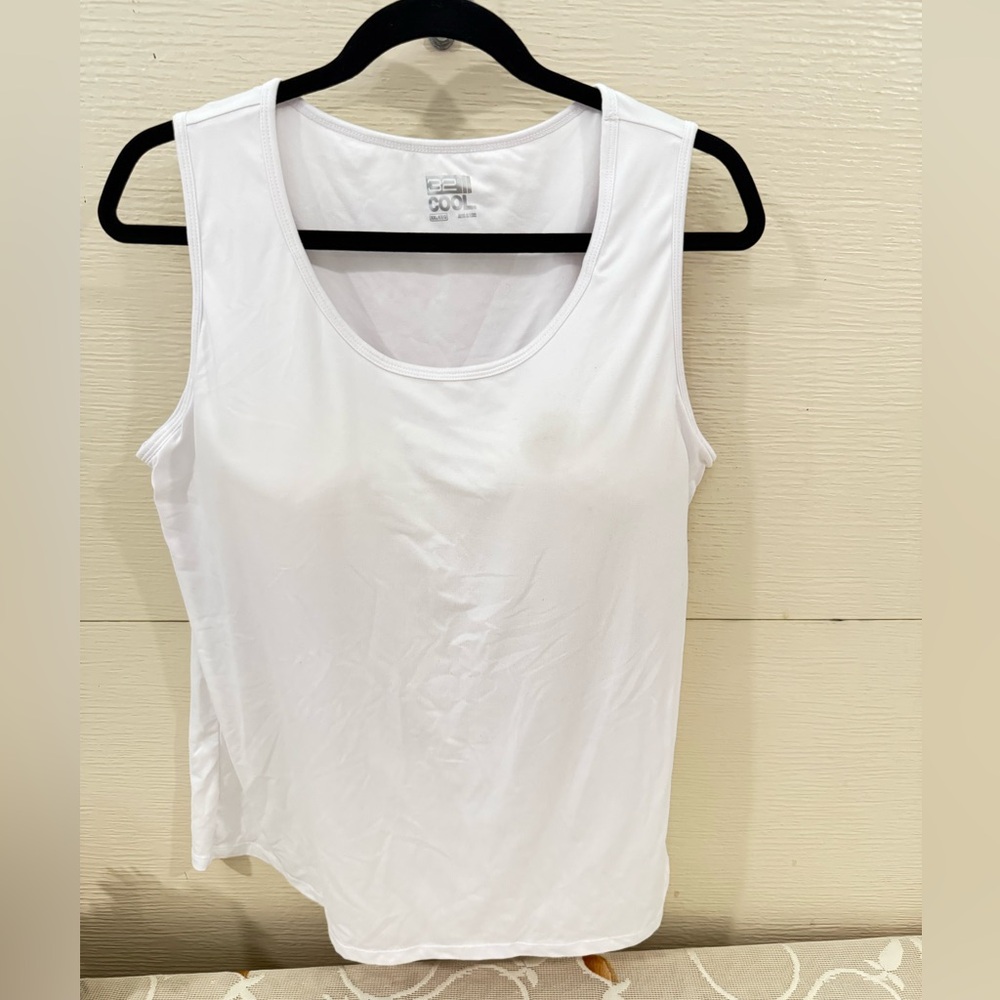 32 Degrees Women's Cool White Tank Top with inbuilt bra